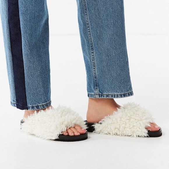 Faux Shearling Fur Pool Slides Sandals Slip On - Picture 4 of 6